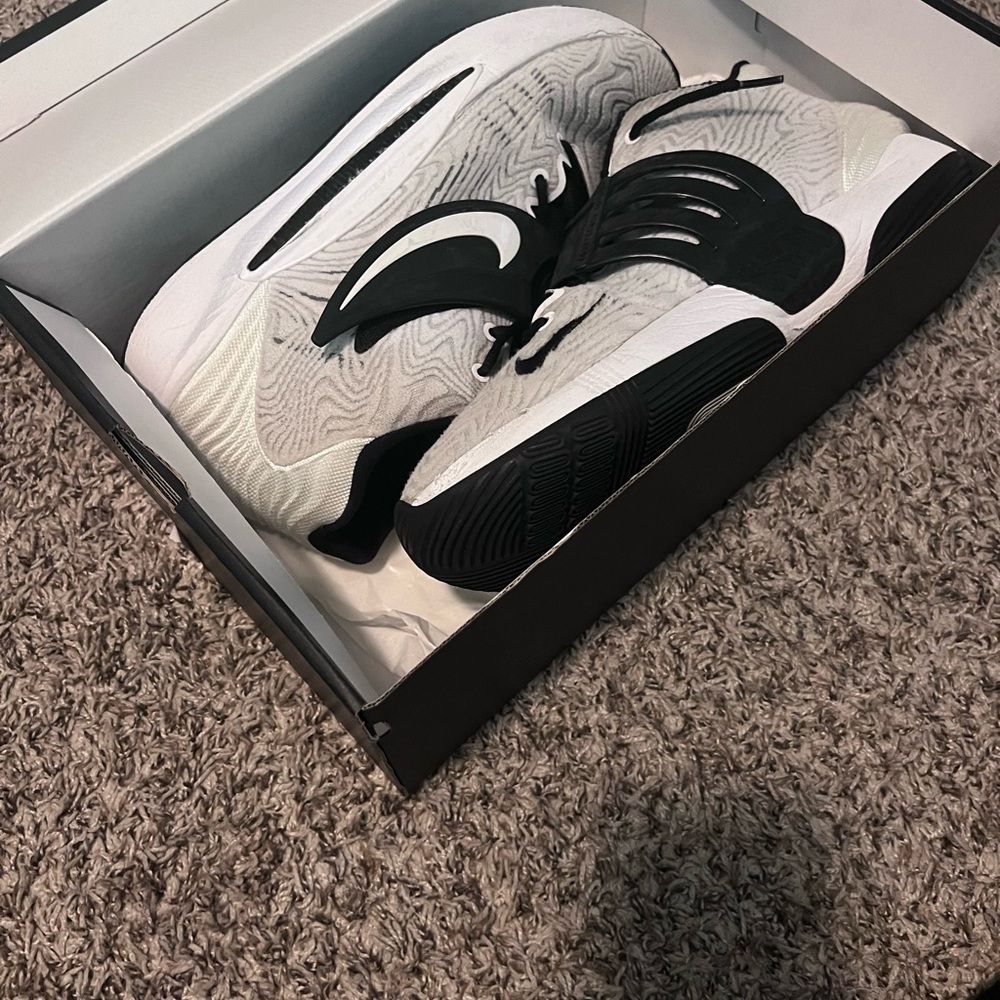 Nike KD 14